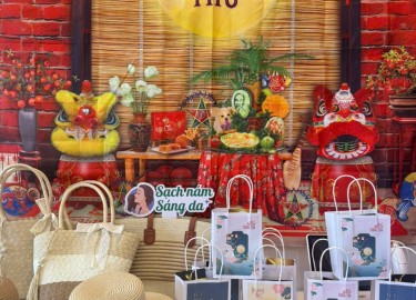 “Trung thu trăng sáng huy hoàng -- Spa Trang Đài gửi tặng ngập tràn yêu thương.”